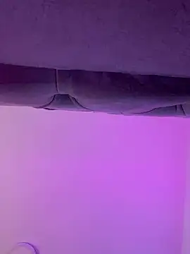 bonnie 18x online show from February 27, 2025, 8:39 am