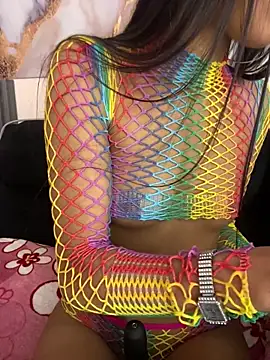 bonnie 18x online show from December 3, 2025, 11:36 pm