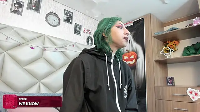 Im gaia online show from October 26, 2025, 12:44 pm