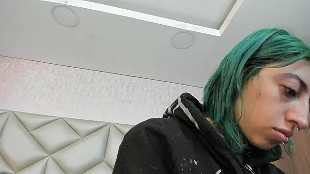 Im gaia online show from November 22, 2025, 12:15 pm