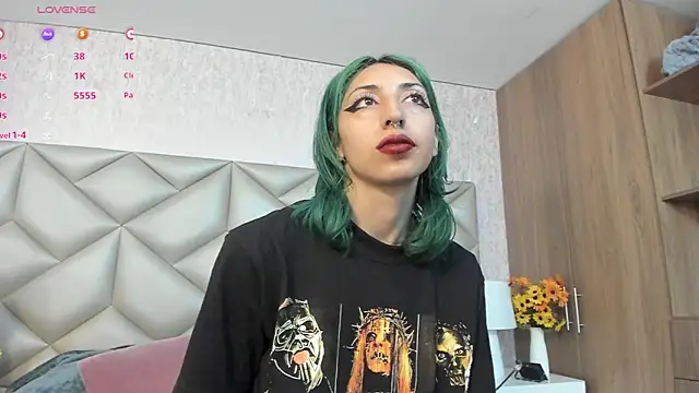 Im gaia online show from December 1, 2025, 12:32 pm