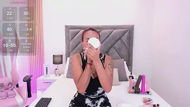 ValeryPettry 1 online show from October 16, 2025, 1:45 pm