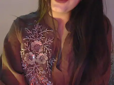 Snapshot of diva-22 chatting on December 5, 2025, 2:14 pm diva-22 online show from December 5, 2025, 2:14 pm