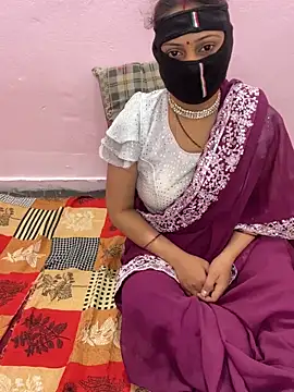 Snapshot of mickey_love chatting on February 26, 2025, 7:53 am mickey love online show from February 26, 2025, 7:53 am