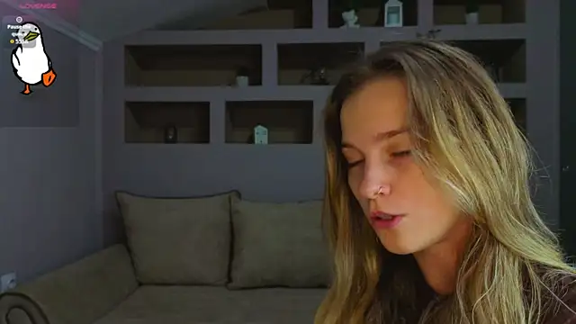 Snapshot of LinaCristonsen chatting on October 14, 2025, 5:25 pm LinaCristonsen online show from October 14, 2025, 5:25 pm