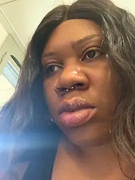 Snapshot of bonbonaumiel chatting on December 25, 2024, 11:00 am bonbonaumiel online show from December 25, 2024, 11:00 am