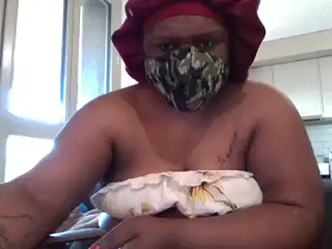 Snapshot of bonbonaumiel chatting on January 3, 2025, 9:36 am bonbonaumiel online show from January 3, 2025, 9:36 am