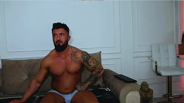 UrsuKing online show from February 13, 2025, 7:52 pm