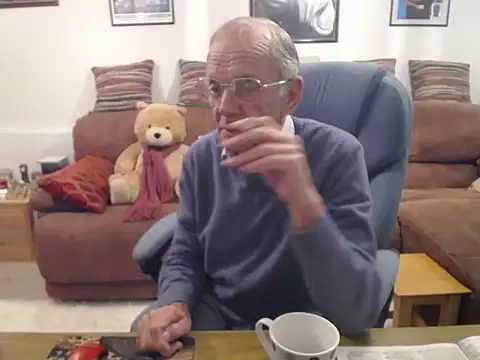 Ferret7777 online show from October 28, 2025, 8:11 pm