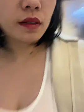 Snapshot of Bella0815 chatting on December 26, 2024, 6:52 am Bella0815 online show from December 26, 2024, 6:52 am