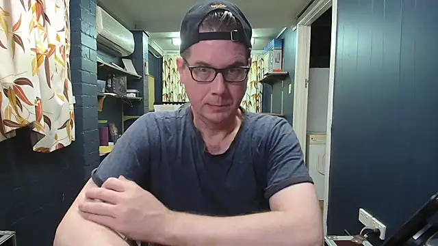 Snapshot of tilobinder chatting on December 15, 2025, 12:53 pm tilobinder online show from December 15, 2025, 12:53 pm