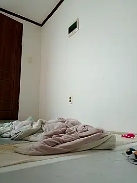 Snapshot of hello098712 chatting on October 24, 2025, 9:28 am hello098712 online show from October 24, 2025, 9:28 am