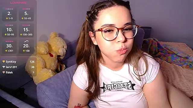 CutiePie3 online show from January 25, 2025, 12:48 am