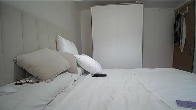 Snapshot of arielfreedomsex chatting on October 8, 2025, 2:14 pm arielfreedomsex online show from October 8, 2025, 2:14 pm