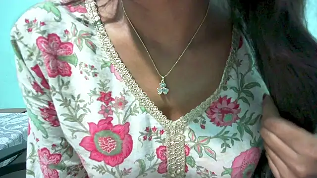 Only hunny online show from March 3, 2025, 5:39 pm