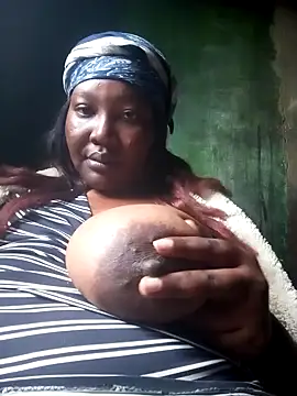 Snapshot of chubbydoll122 chatting on September 29, 2025, 11:59 am chubbydoll122 online show from September 29, 2025, 11:59 am