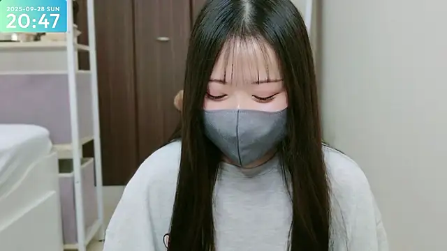 Snapshot of -SHIZUKU- chatting on September 28, 2025, 11:48 am -SHIZUKU- online show from September 28, 2025, 11:48 am