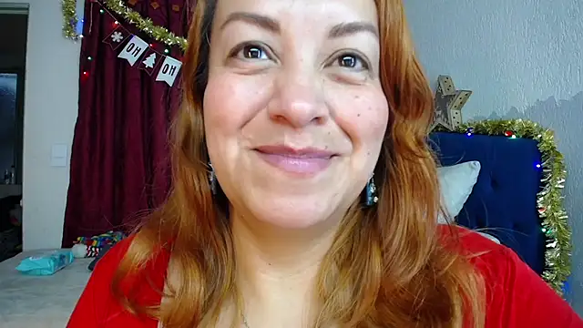 Snapshot of Delilah_Belmont chatting on January 5, 2025, 9:25 pm Delilah Belmont online show from January 5, 2025, 9:25 pm