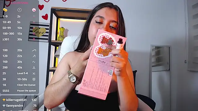 Snapshot of Lea_velle chatting on March 11, 2025, 9:24 am Lea velle online show from March 11, 2025, 9:24 am