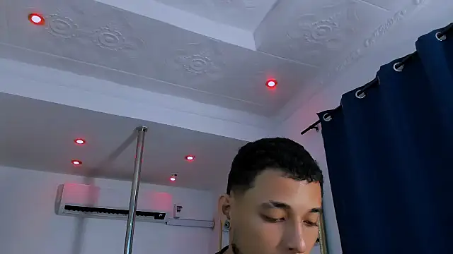 Fernanda brown18 online show from November 26, 2025, 8:21 pm