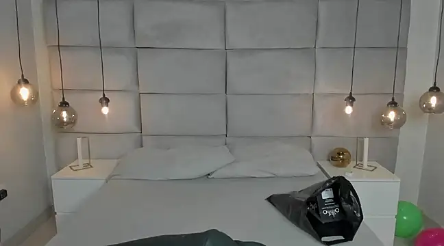 Snapshot of King_Dante_ chatting on December 28, 2024, 8:36 pm King Dante online show from December 28, 2024, 8:36 pm
