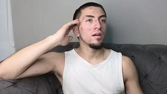 Snapshot of King_Dante_ chatting on October 3, 2025, 7:44 pm King Dante online show from October 3, 2025, 7:44 pm