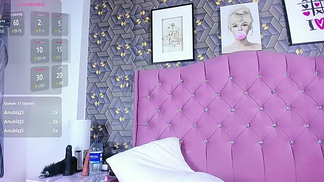 Samantha Collen online show from March 10, 2025, 9:53 am