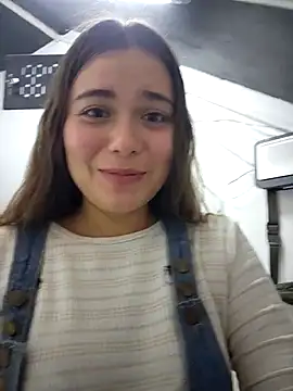 Snapshot of rapunzel069 chatting on December 3, 2025, 1:35 am rapunzel069 online show from December 3, 2025, 1:35 am