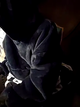 Snapshot of Pumpndeep chatting on November 26, 2025, 10:05 am Pumpndeep online show from November 26, 2025, 10:05 am