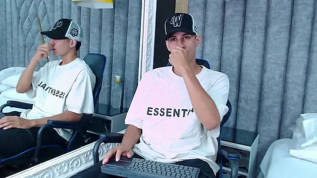 Snapshot of JakeMoxley chatting on February 1, 2025, 12:37 pm JakeMoxley online show from February 1, 2025, 12:37 pm