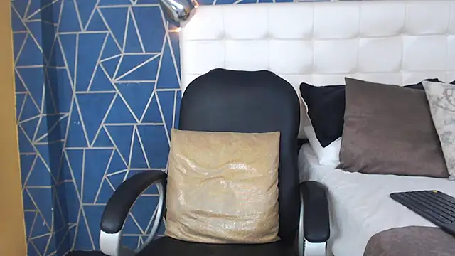 Snapshot of JakeMoxley chatting on February 12, 2025, 3:38 pm JakeMoxley online show from February 12, 2025, 3:38 pm