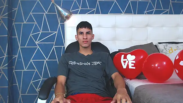 Snapshot of JakeMoxley chatting on February 14, 2025, 12:57 pm JakeMoxley online show from February 14, 2025, 12:57 pm