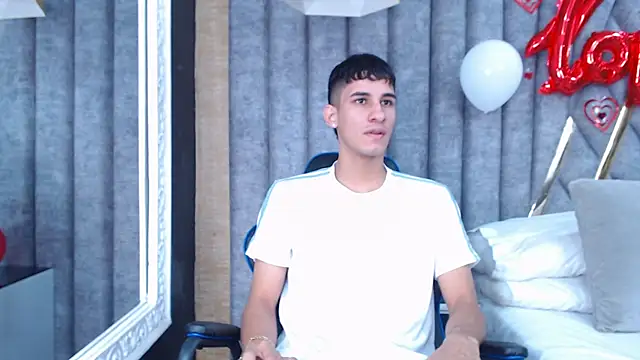 Snapshot of JakeMoxley chatting on February 17, 2025, 12:16 pm JakeMoxley online show from February 17, 2025, 12:16 pm