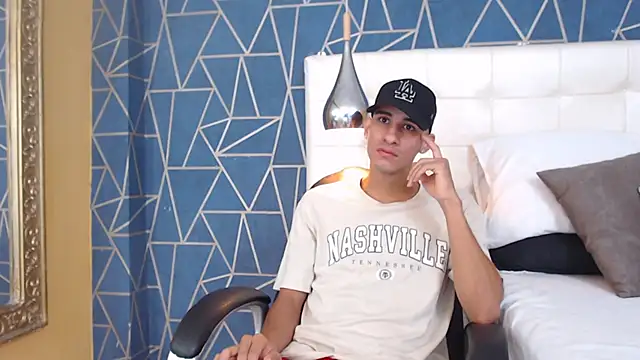 Snapshot of JakeMoxley chatting on February 18, 2025, 1:22 pm JakeMoxley online show from February 18, 2025, 1:22 pm