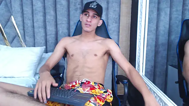 Snapshot of JakeMoxley chatting on February 20, 2025, 3:52 pm JakeMoxley online show from February 20, 2025, 3:52 pm