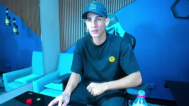 Snapshot of JakeMoxley chatting on March 1, 2025, 7:48 pm JakeMoxley online show from March 1, 2025, 7:48 pm