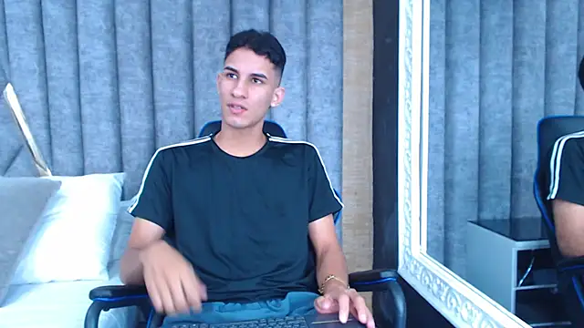 Snapshot of JakeMoxley chatting on March 3, 2025, 12:05 pm JakeMoxley online show from March 3, 2025, 12:05 pm