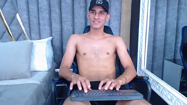 Snapshot of JakeMoxley chatting on March 6, 2025, 6:05 pm JakeMoxley online show from March 6, 2025, 6:05 pm