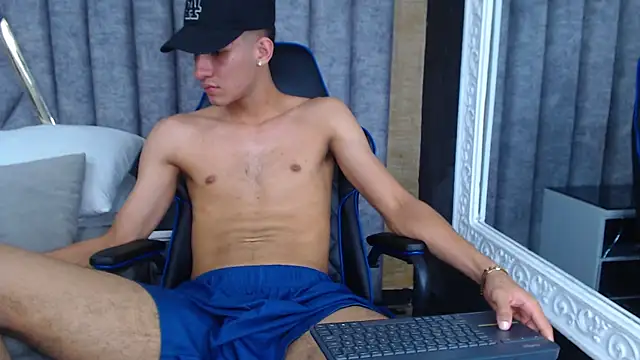 Snapshot of JakeMoxley chatting on March 10, 2025, 6:38 am JakeMoxley online show from March 10, 2025, 6:38 am