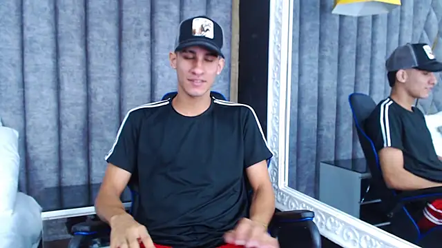 Snapshot of JakeMoxley chatting on March 13, 2025, 12:35 pm JakeMoxley online show from March 13, 2025, 12:35 pm