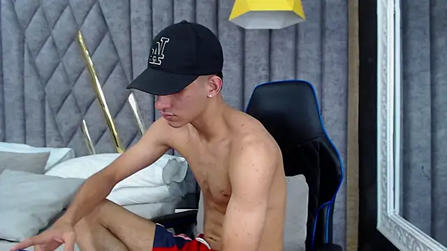 Snapshot of JakeMoxley chatting on March 19, 2025, 6:44 pm JakeMoxley online show from March 19, 2025, 6:44 pm