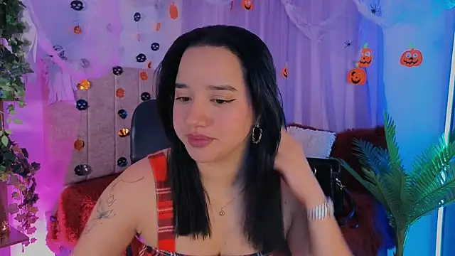 emilyrouxe online show from October 25, 2025, 4:02 pm