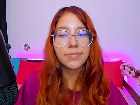  Moon Johnson online show from September 21, 2025, 11:39 pm