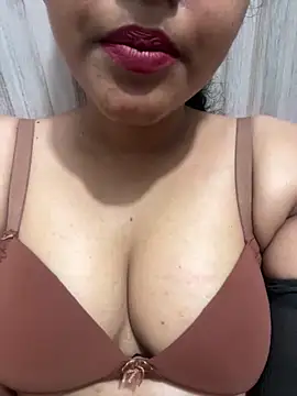 Snapshot of muni-baby chatting on September 28, 2025, 10:37 pm muni-baby online show from September 28, 2025, 10:37 pm