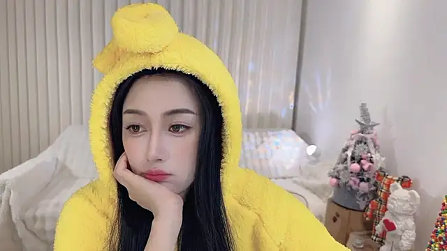 K-moumou online show from January 1, 2025, 4:39 pm