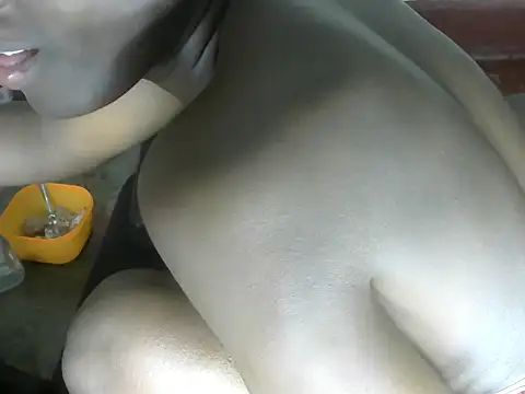 Snapshot of Sweetaggy2 chatting on October 27, 2025, 6:45 pm Sweetaggy2 online show from October 27, 2025, 6:45 pm