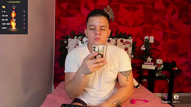 Snapshot of angel_foz chatting on December 3, 2024, 4:03 am angel foz online show from December 3, 2024, 4:03 am