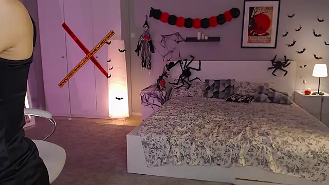 Snapshot of Fay_Dunaway chatting on October 27, 2025, 2:10 pm Fay Dunaway online show from October 27, 2025, 2:10 pm