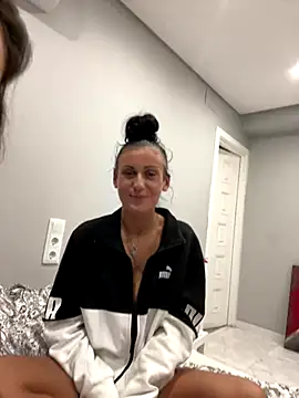 Snapshot of SweNatasha chatting on December 2, 2024, 1:25 am SweNatasha online show from December 2, 2024, 1:25 am