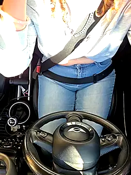 thatonespicychick online show from November 4, 2025, 3:44 pm